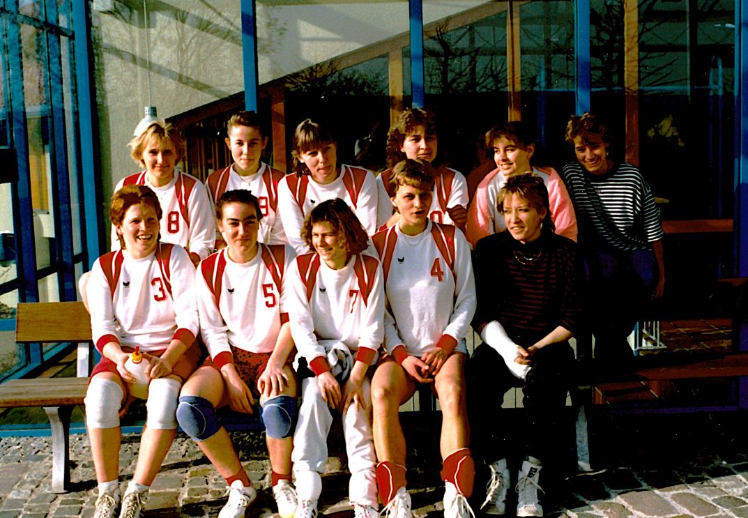 Volleyball-Damenmannschaft von 1998